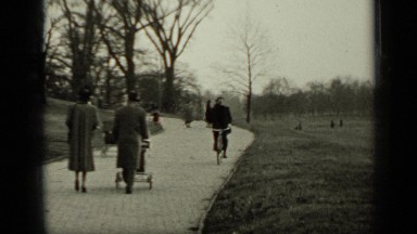 1949: people walking in park NEW YORK