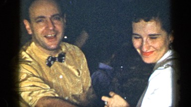 1948: the couple arranging the food party in their house NEW YORK