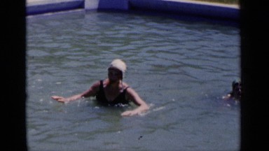 1951: the beautiful women trying to swim on the swimming pool NEW YORK