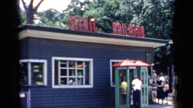 1957: peoples are enjoying with her kids CHICAGO