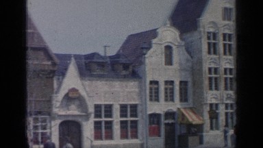1964: people gathered near the building WORLDS FAIR NEW YORK