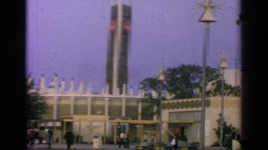 1964: flying flag at middle in the lawn