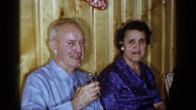 1965: the couple and his friend travel from one place to another LONG ISLAND