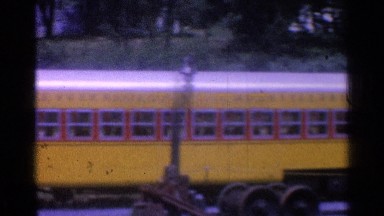 1976: a closer view of train ILLINOIS CHICAGO