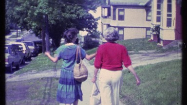 1984: the two energetic womens are going outside from their home VERMONT