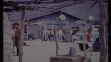 1971: a scenery of people gathered CALIFORNIA