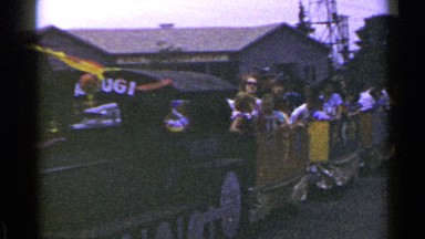 1953: people travelling in the vehicle JAPAN