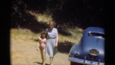 1949: the mother and her daughter walking on the soil land SANTA CRUZ CALIFORNIA
