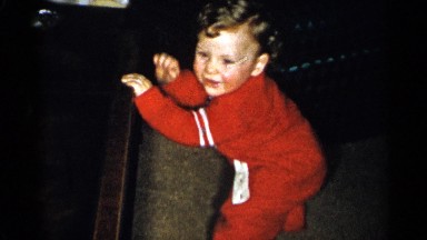 1955: cheeks of the child looks in rose color and gorgeous look NEW YORK CITY