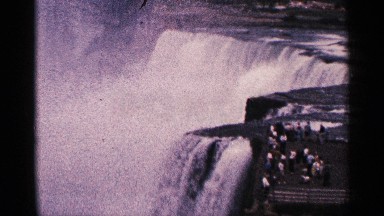 1964: the peoples are seeing the beauty of the big falls NIAGRA FALLS CANADA