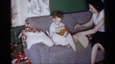 1959: kid plays with her parent MICHIGAN