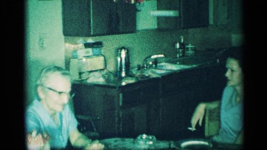 1959: two women sitting at dining table and having a chat NEW YORK