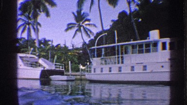 1959: someone traveling on the ship nearer to the harbor FLORIDA