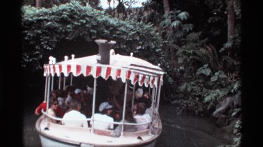 1974: in holidays trips the peoples are so enjoying his family ride