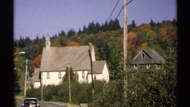 1971: house in a peaceful area. NEW YORK