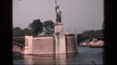 1957: a bright sunny day with the statue of liberty at its very best. FRANCE