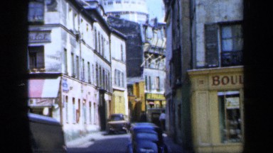 1957: the inclining view of a crowded city having mosque FRANCE