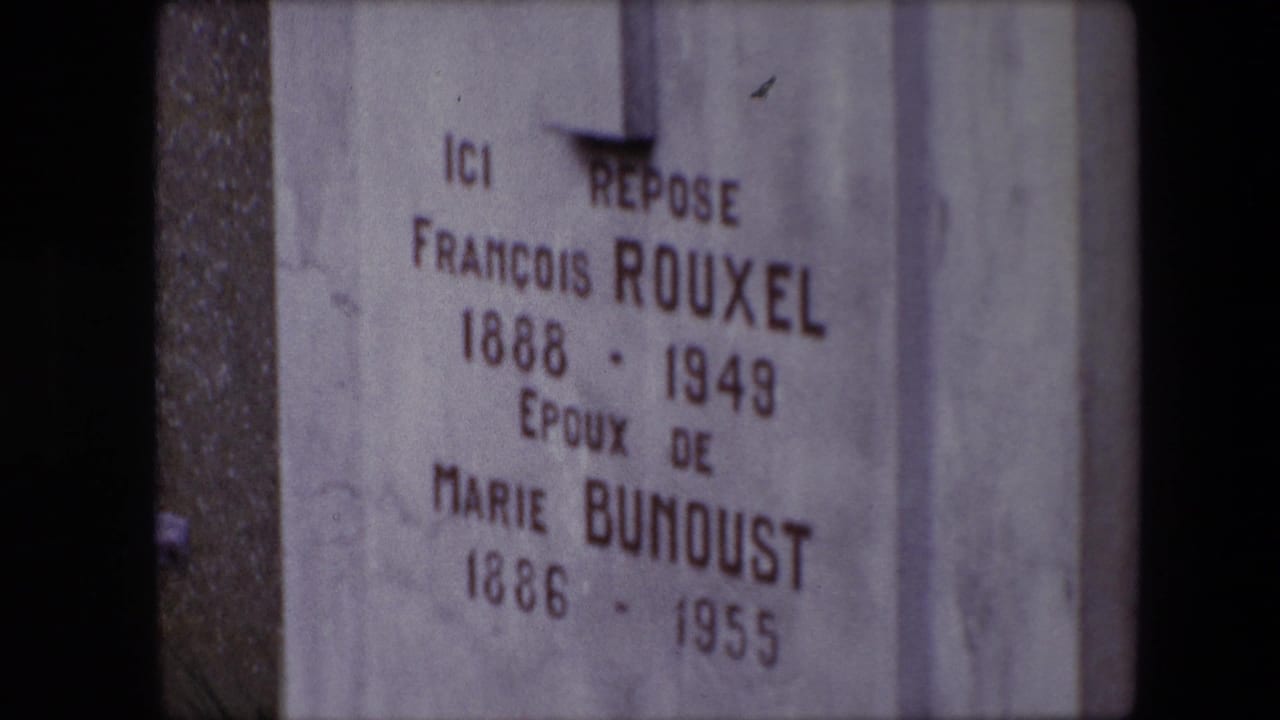 Closer view of the gravestone inscription naming François Rouxel and Marie Bunoust.