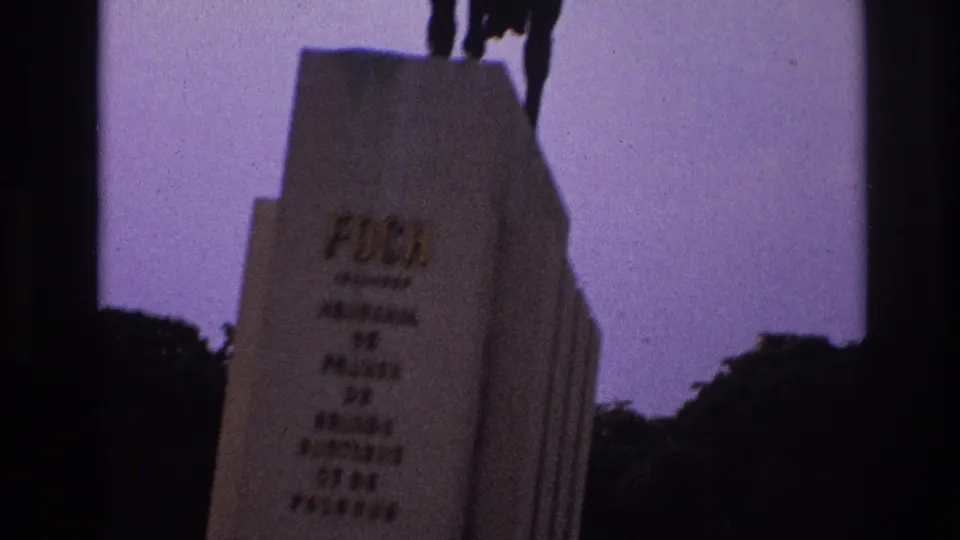 1967 Paris frame showing the upper pedestal of an equestrian monument with Foch readable on the stone face.