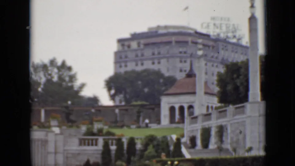 A slightly closer 1940 visitor-shot view of Hotel General Brock, with lawns, trees, steps, and stonework in front.