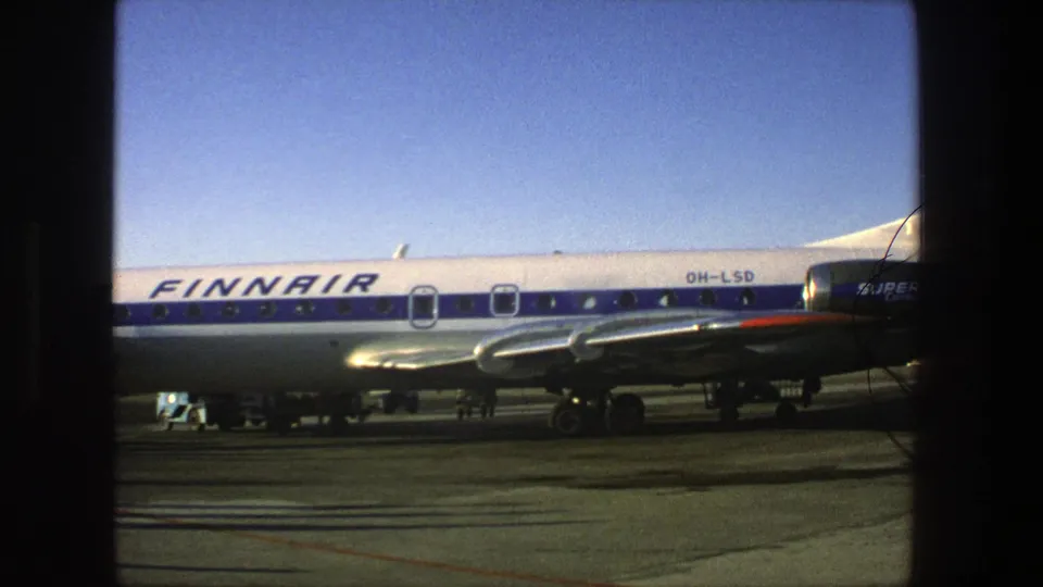 Side view of the Finnair Super Constellation at Stockholm Arlanda, with registration OH-LSD visible on the fuselage.